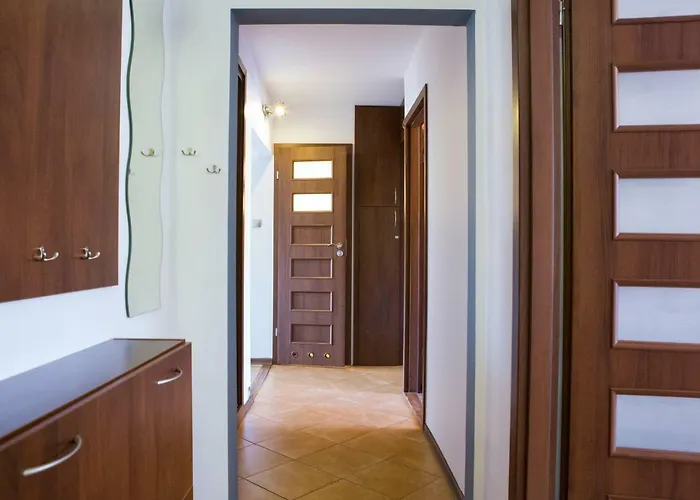 Land * 스클라르스카포렘바